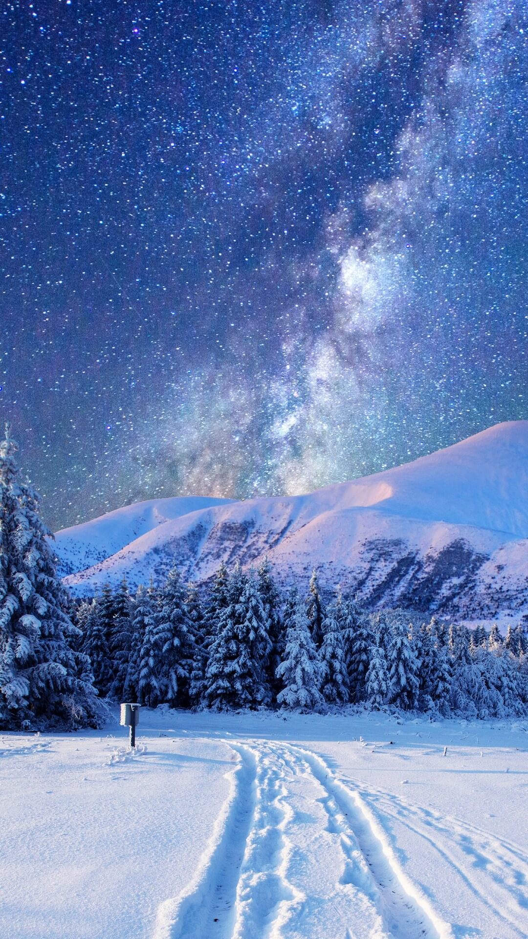 Thêm hiệu ứng động tuyết rơi đẹp mắt trên hình ảnh cho mùa Giáng Sinh Báo Dân trí
